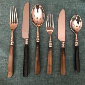 Cuberteria de 6 servicios con mango de asta