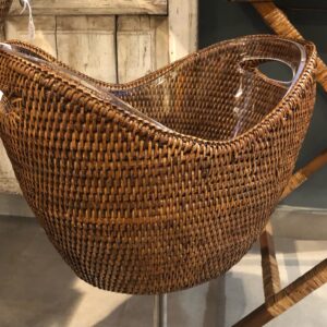 Enfriador de rattan y metacrilato