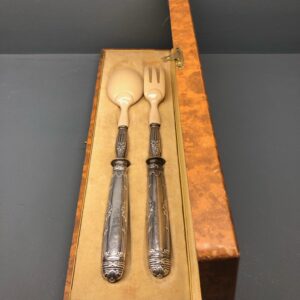 Cubiertos de servir de alpaca y asta
