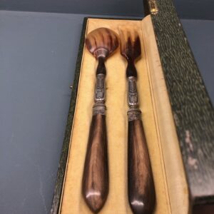 Cubiertos de servir de alpaca y asta